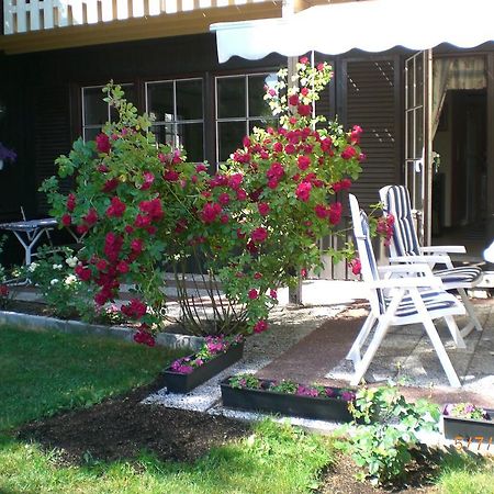 Anitas B&B Stockholm/Vaellingby Bagian luar foto
