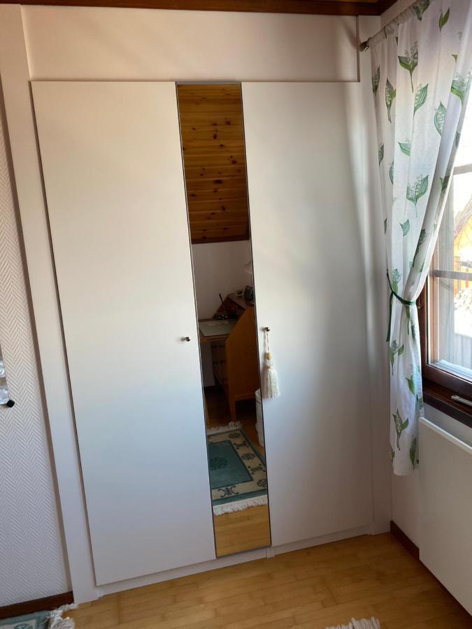 Anitas B&B Stockholm/Vaellingby Bagian luar foto