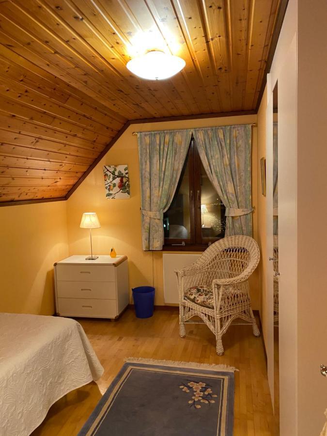 Anitas B&B Stockholm/Vaellingby Bagian luar foto