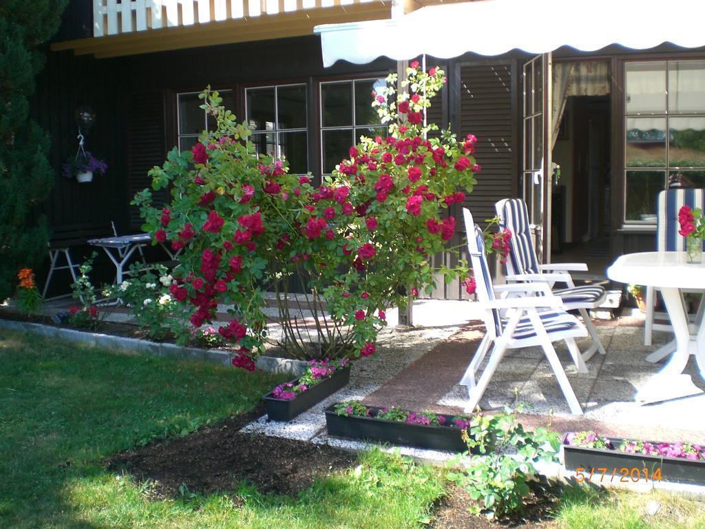 Anitas B&B Stockholm/Vaellingby Bagian luar foto